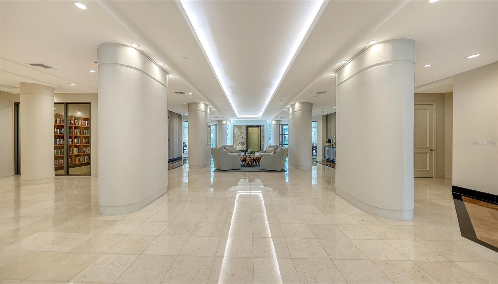 Image 5 of 61 For 340 Palm Avenue 44