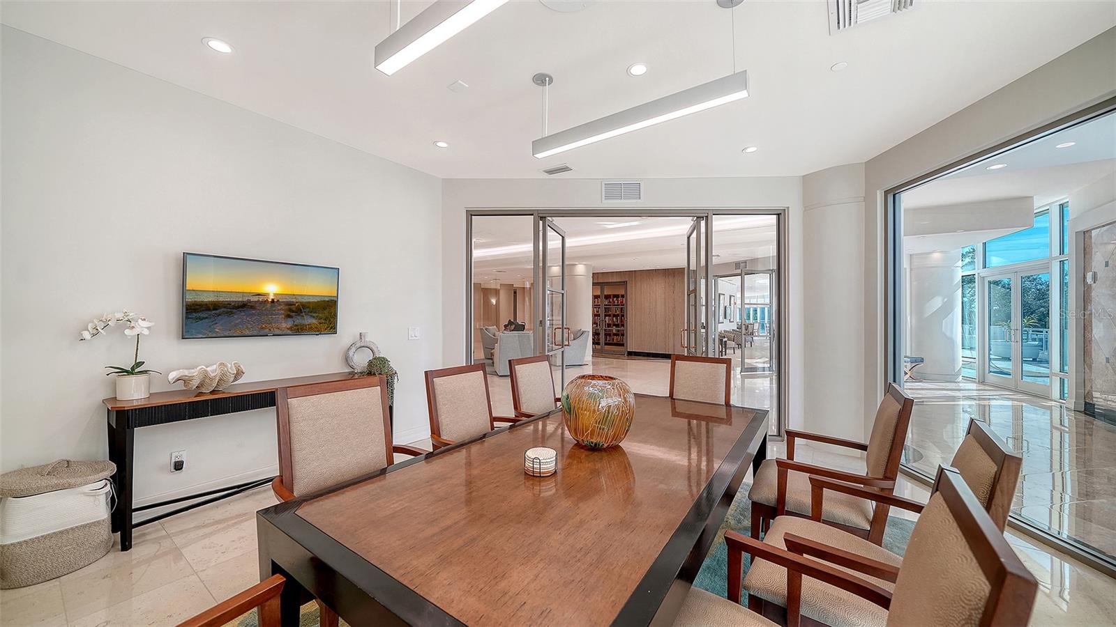 Image 56 of 61 For 340 Palm Avenue 44