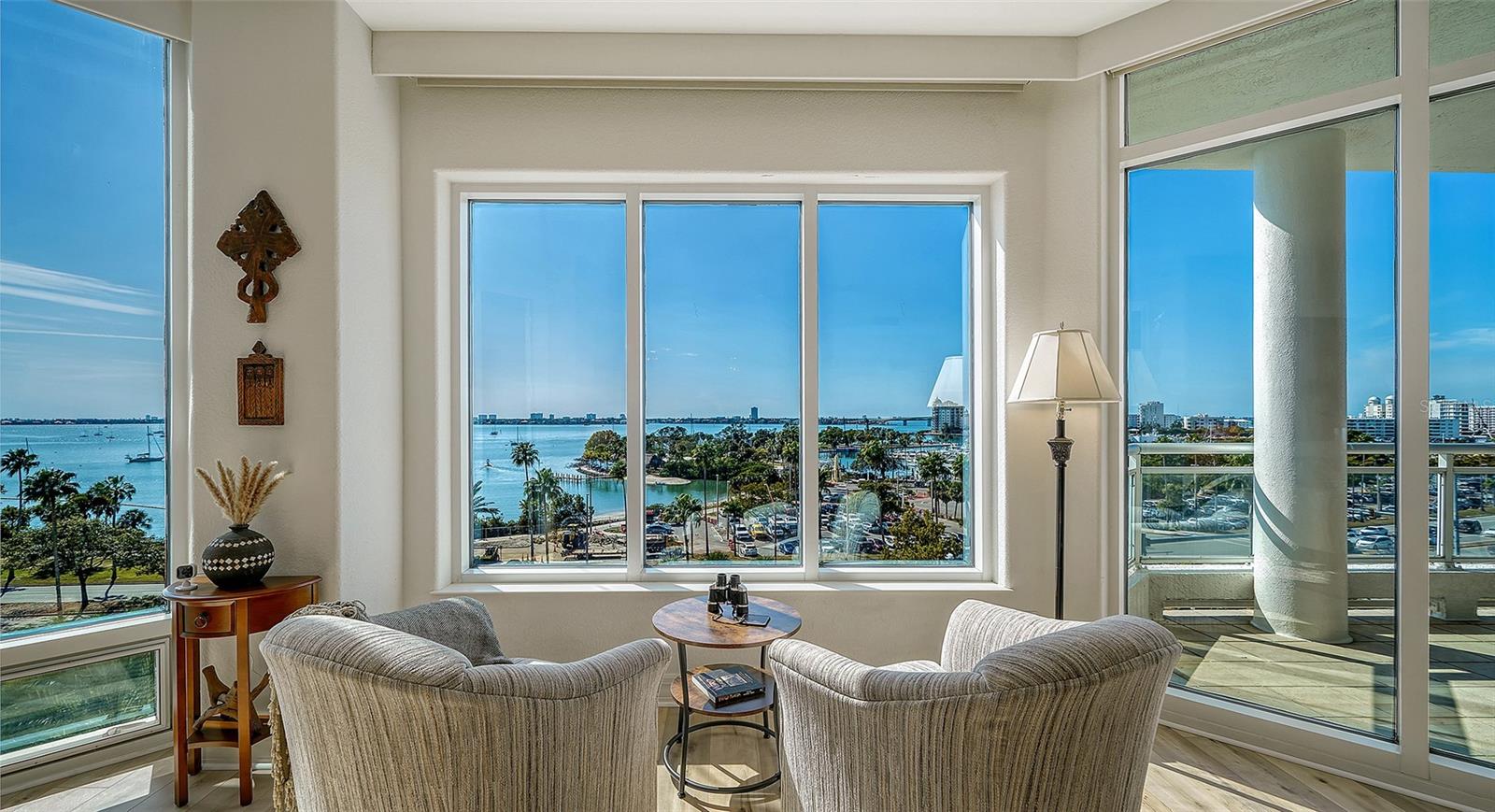 Image 9 of 61 For 340 Palm Avenue 44