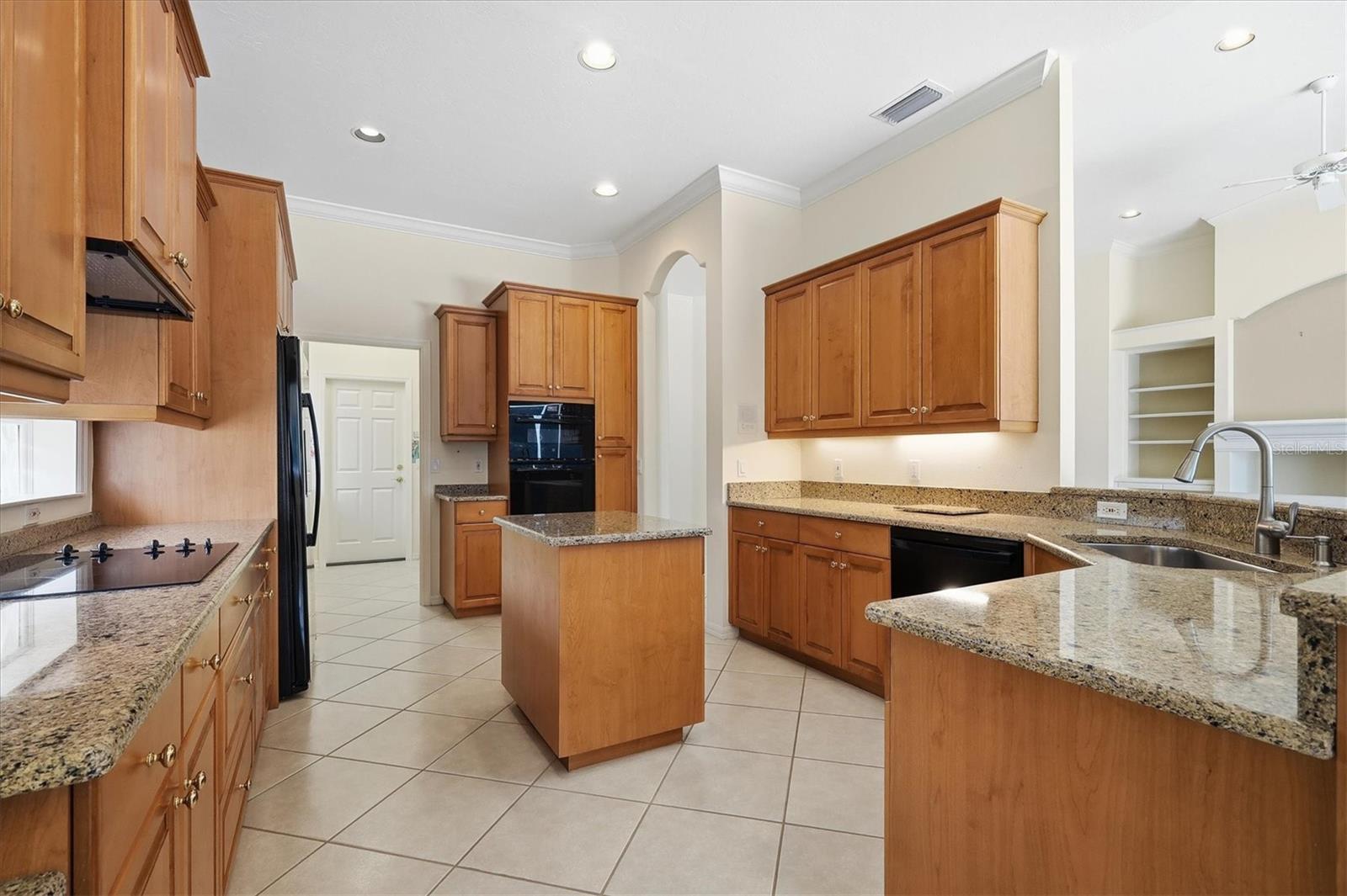 Image 16 of 63 For 7340 Saint Georges Way