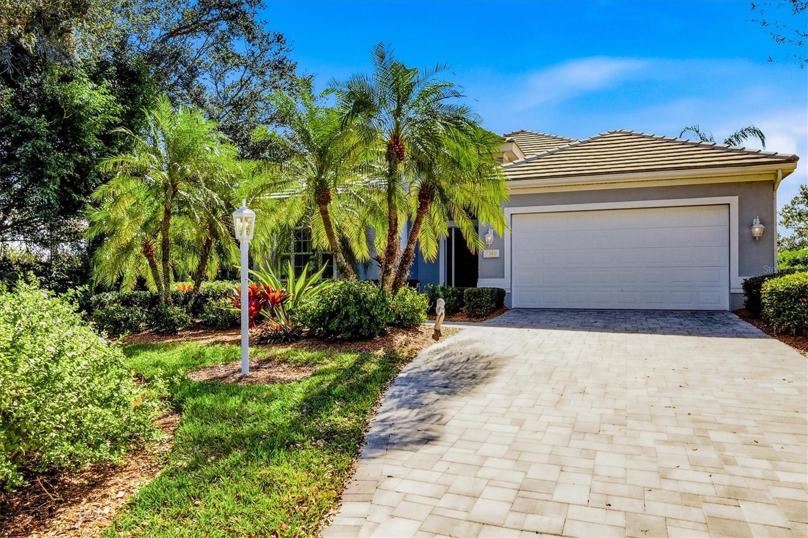 Image 5 of 63 For 7340 Saint Georges Way