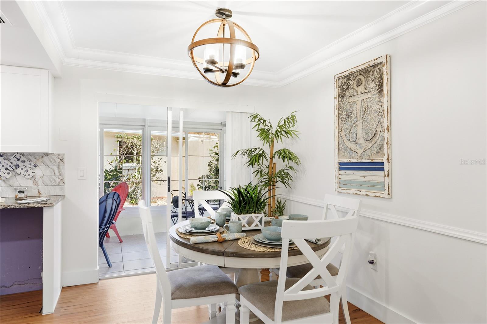 Image 10 of 32 For 659 Jefferson Avenue 659