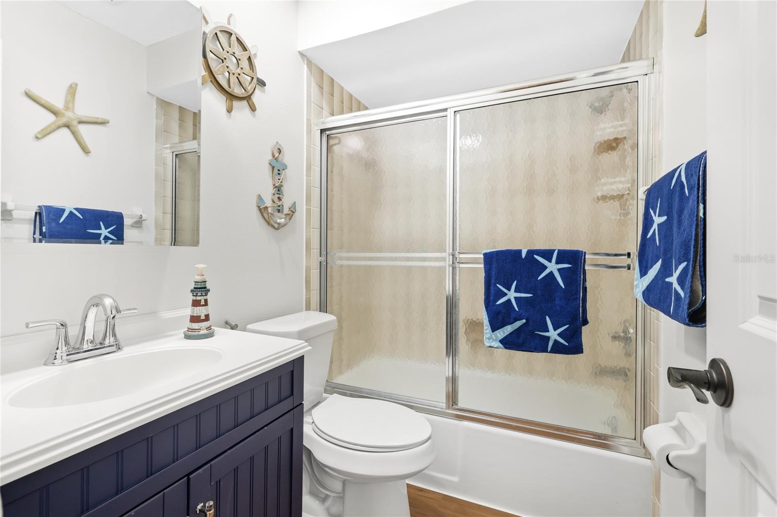 Image 20 of 32 For 659 Jefferson Avenue 659