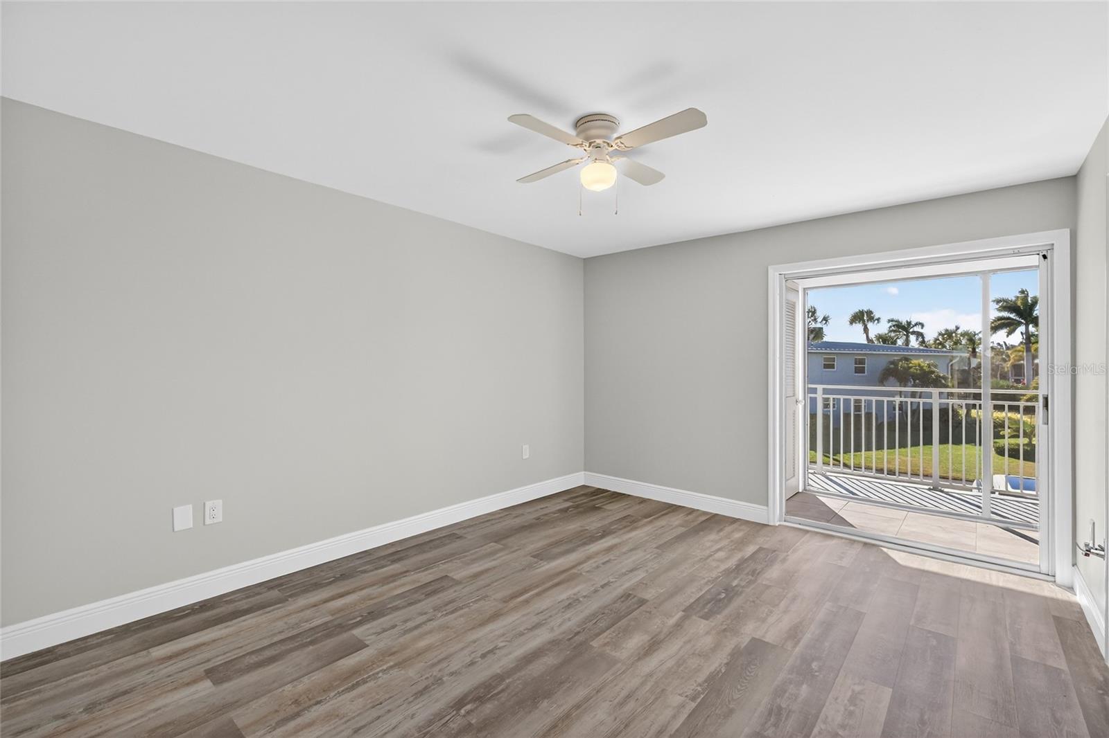 Image 21 of 37 For 600 Manatee Avenue 212