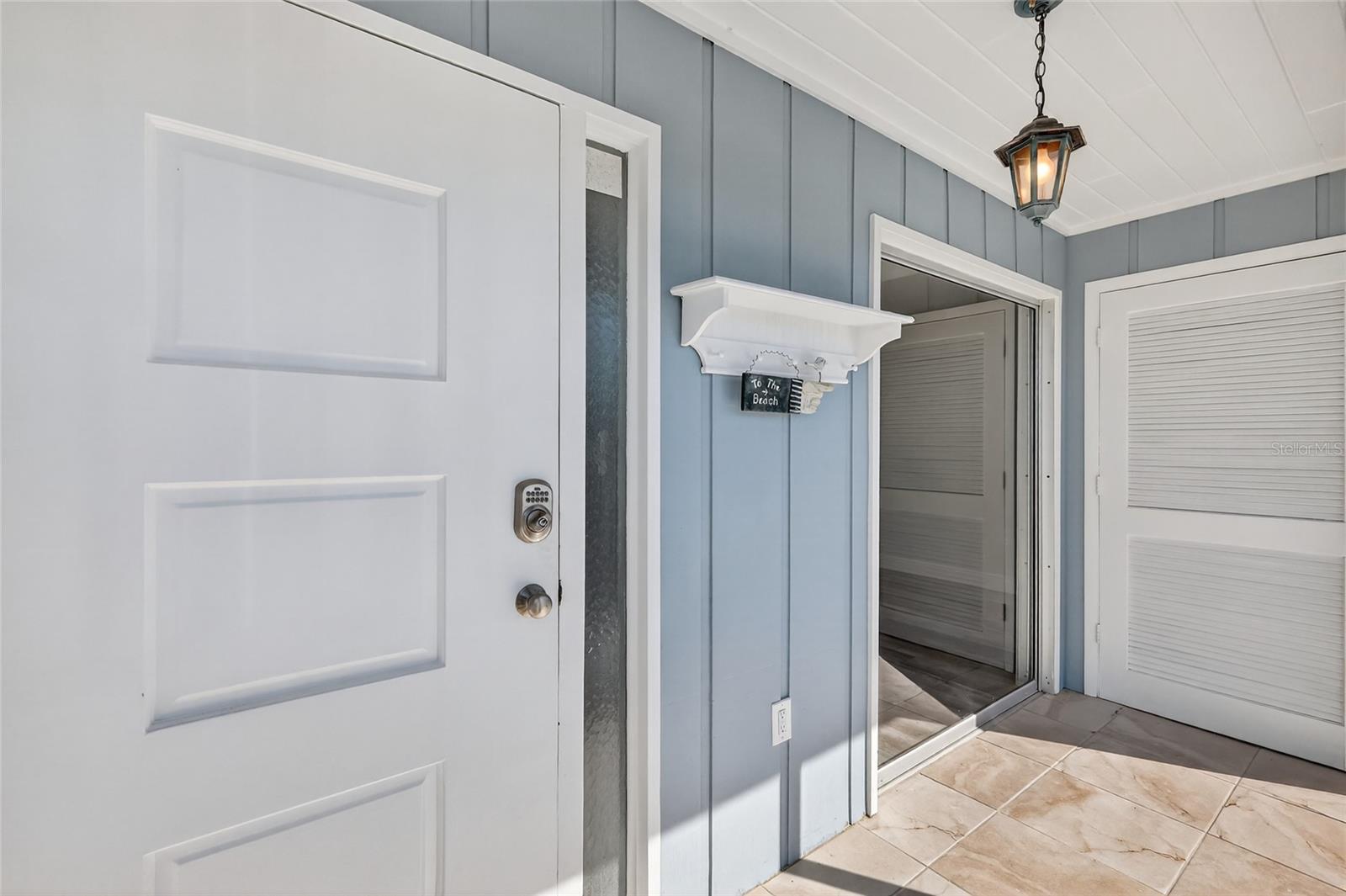 Image 6 of 37 For 600 Manatee Avenue 212