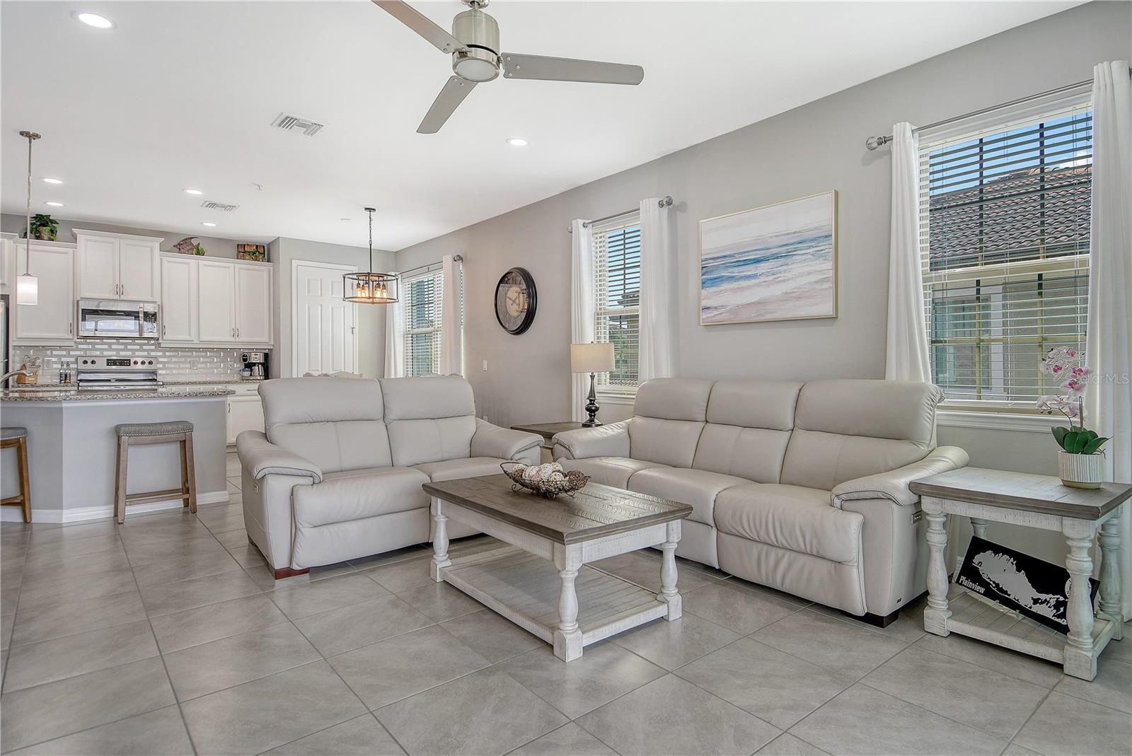 Image 13 of 64 For 109 Porta Vecchio Bend  201