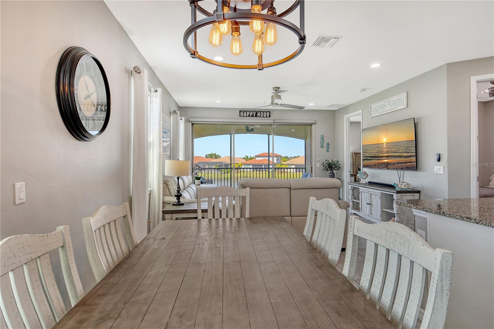 Image 18 of 64 For 109 Porta Vecchio Bend  201