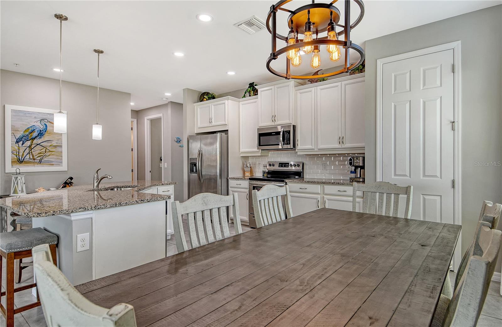 Image 20 of 64 For 109 Porta Vecchio Bend  201