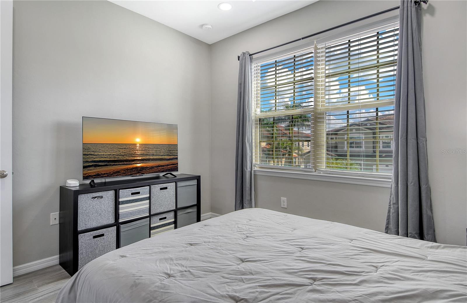 Image 31 of 64 For 109 Porta Vecchio Bend  201