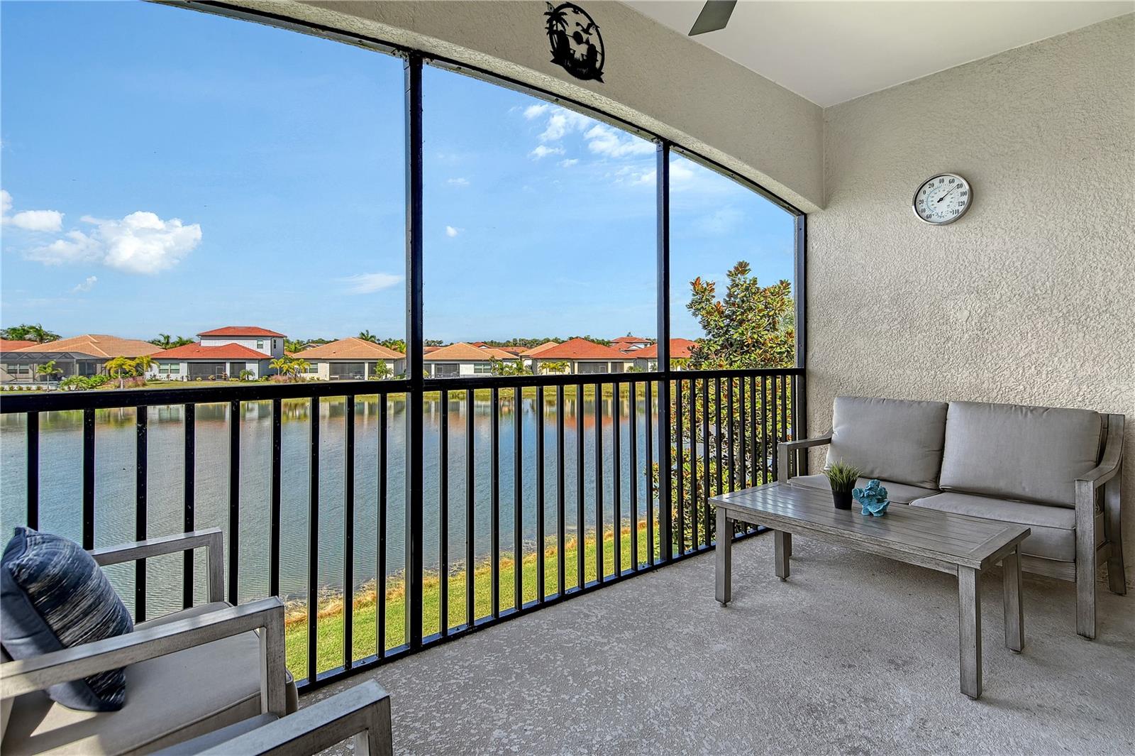 Image 35 of 64 For 109 Porta Vecchio Bend  201