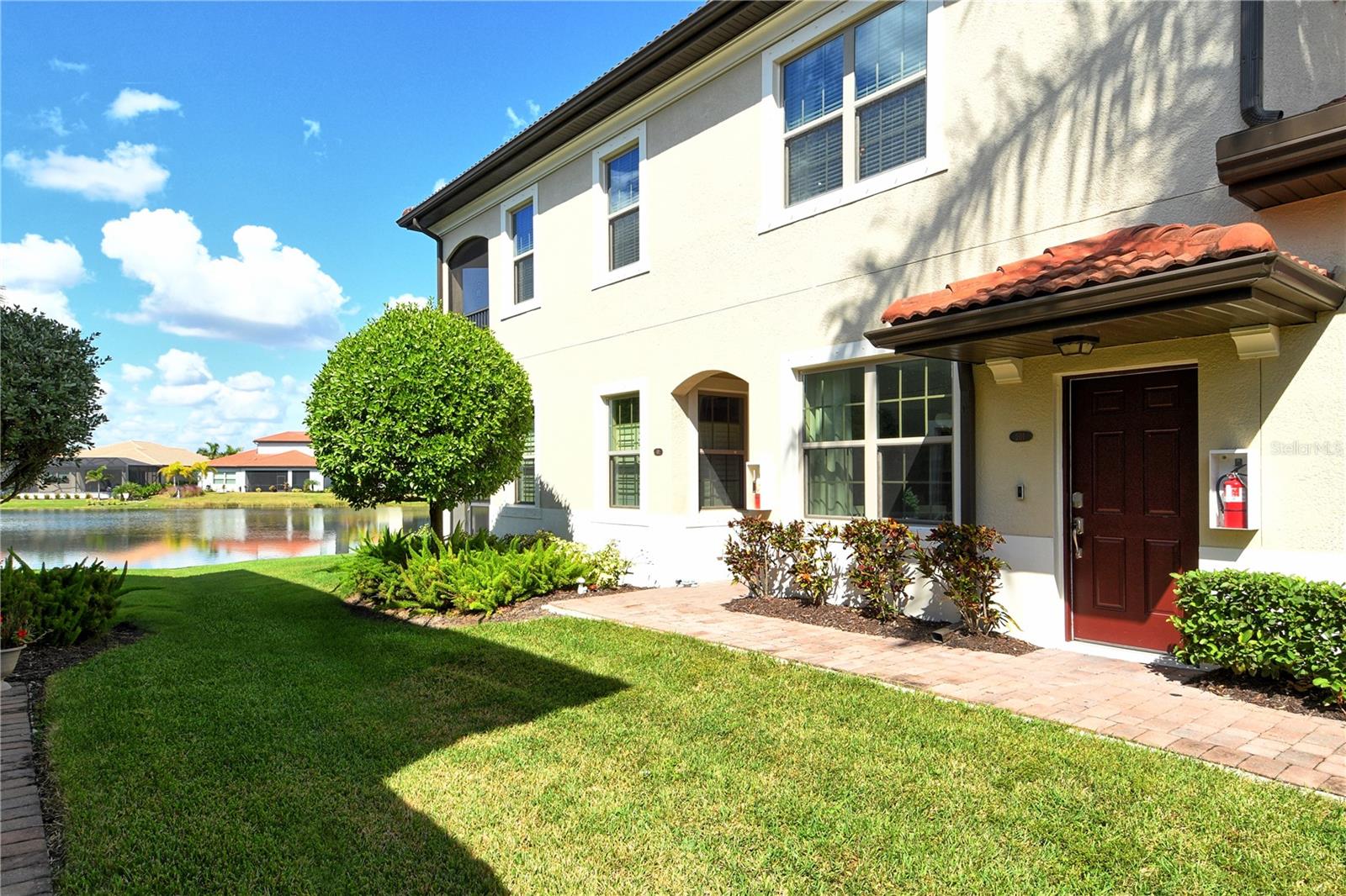 Image 40 of 64 For 109 Porta Vecchio Bend  201