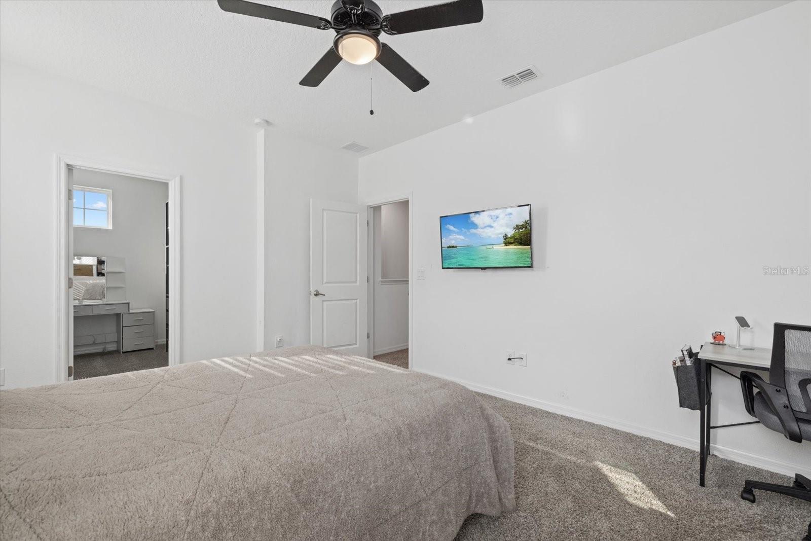 Image 24 of 38 For 11617 Woodleaf Drive