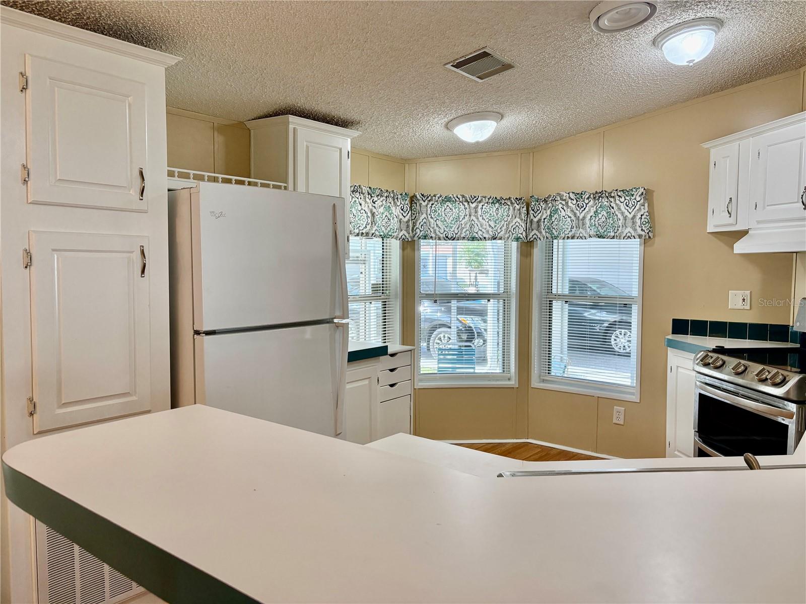 Image 5 of 26 For 5707 45th Street E 281