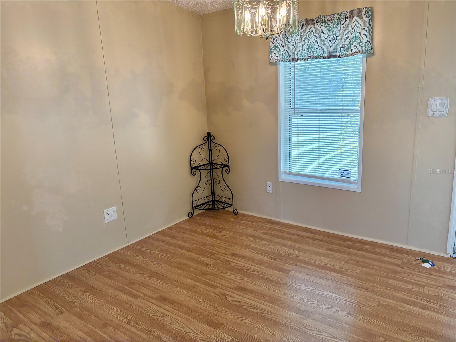 Image 6 of 26 For 5707 45th Street E 281