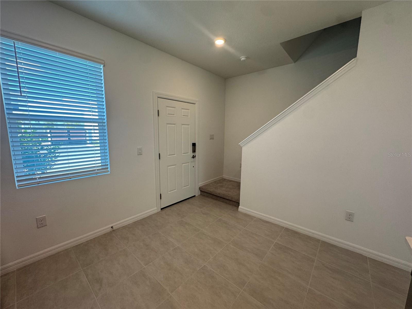 Image 10 of 34 For 8720 Daybreak Street