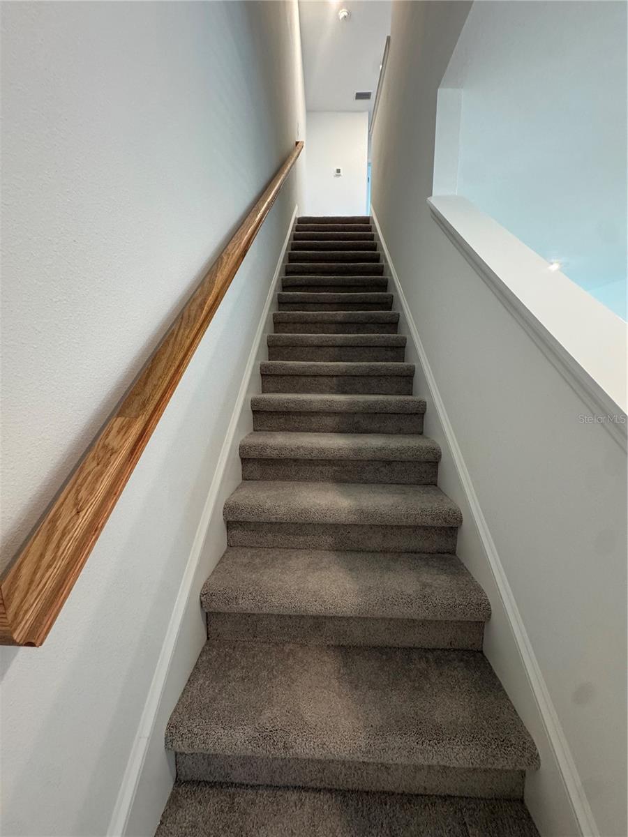 Image 11 of 34 For 8720 Daybreak Street