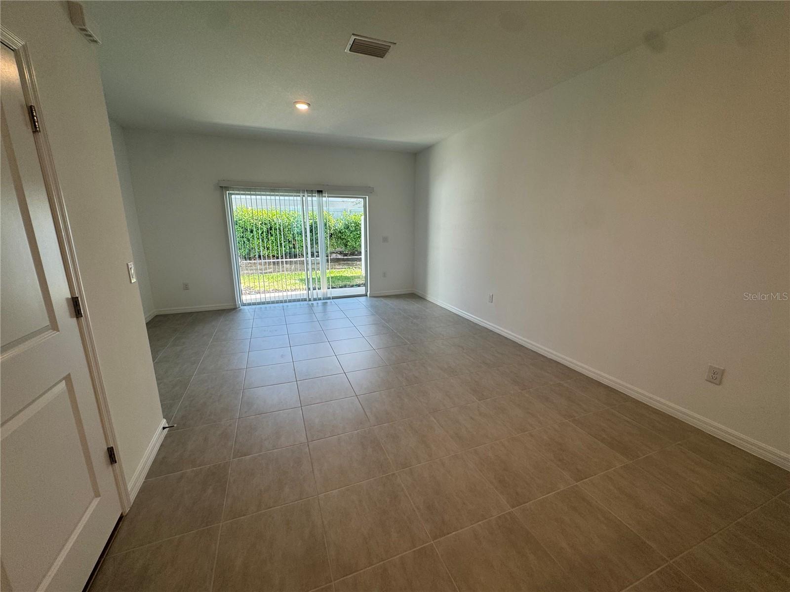 Image 5 of 34 For 8720 Daybreak Street