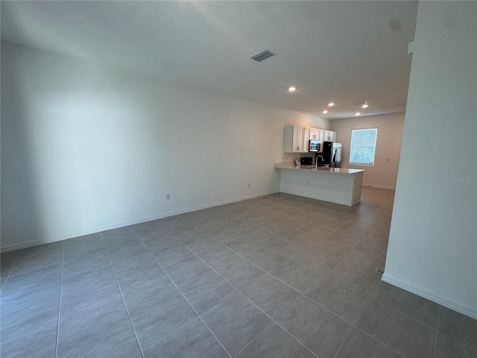 Image 7 of 34 For 8720 Daybreak Street