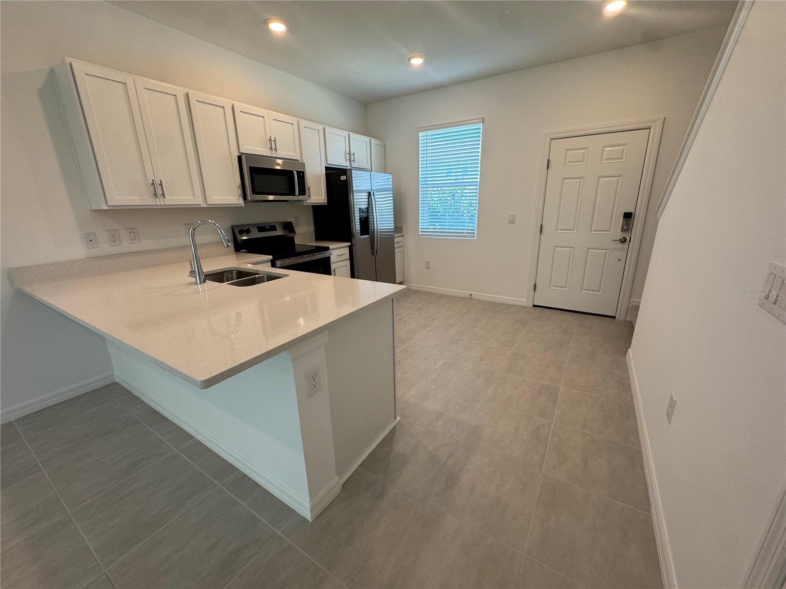 Image 9 of 34 For 8720 Daybreak Street