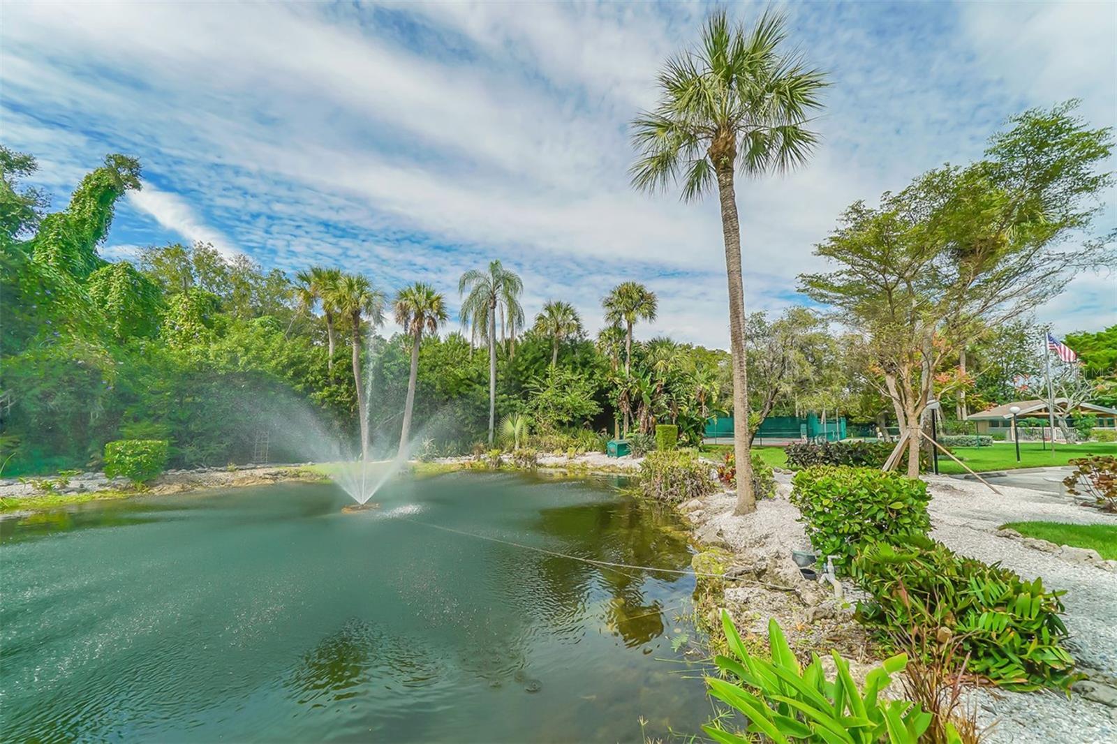 Image 27 of 39 For 4969 Village Gardens Drive 52