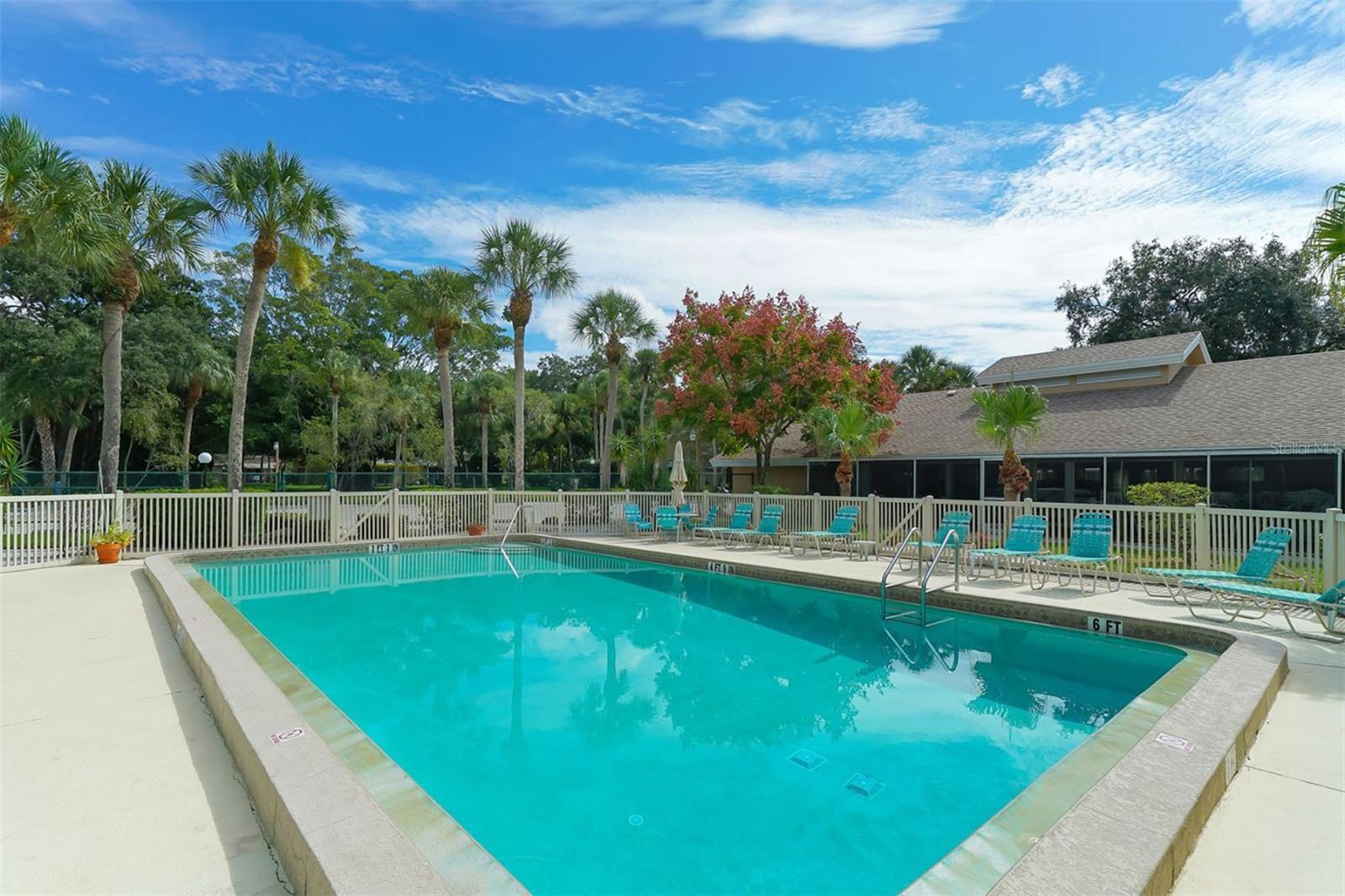 Image 35 of 39 For 4969 Village Gardens Drive 52