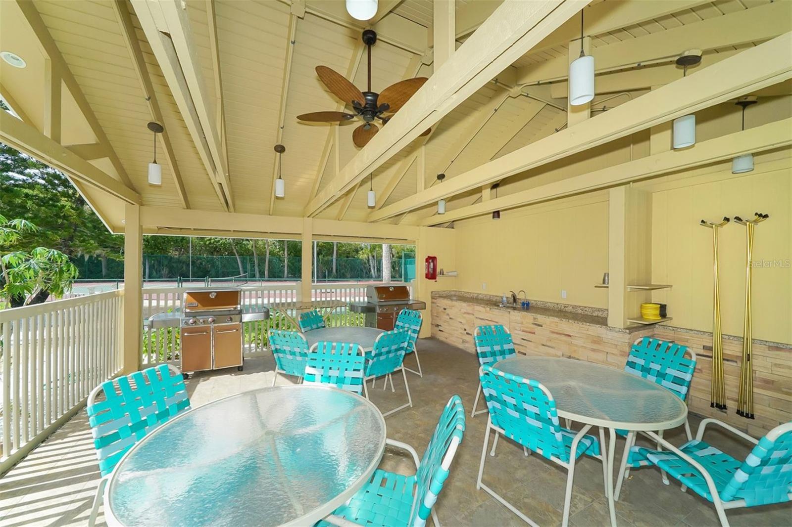 Image 37 of 39 For 4969 Village Gardens Drive 52