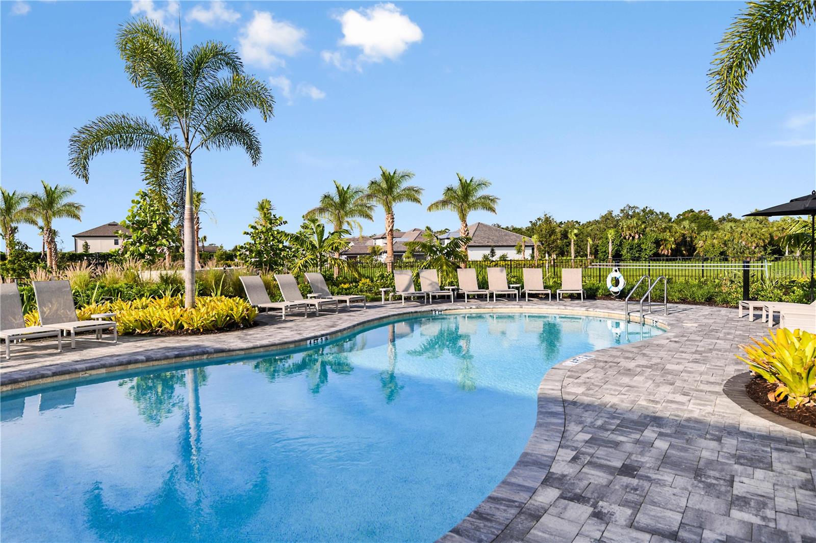 Image 51 of 78 For 8517 Golden Dawn Court