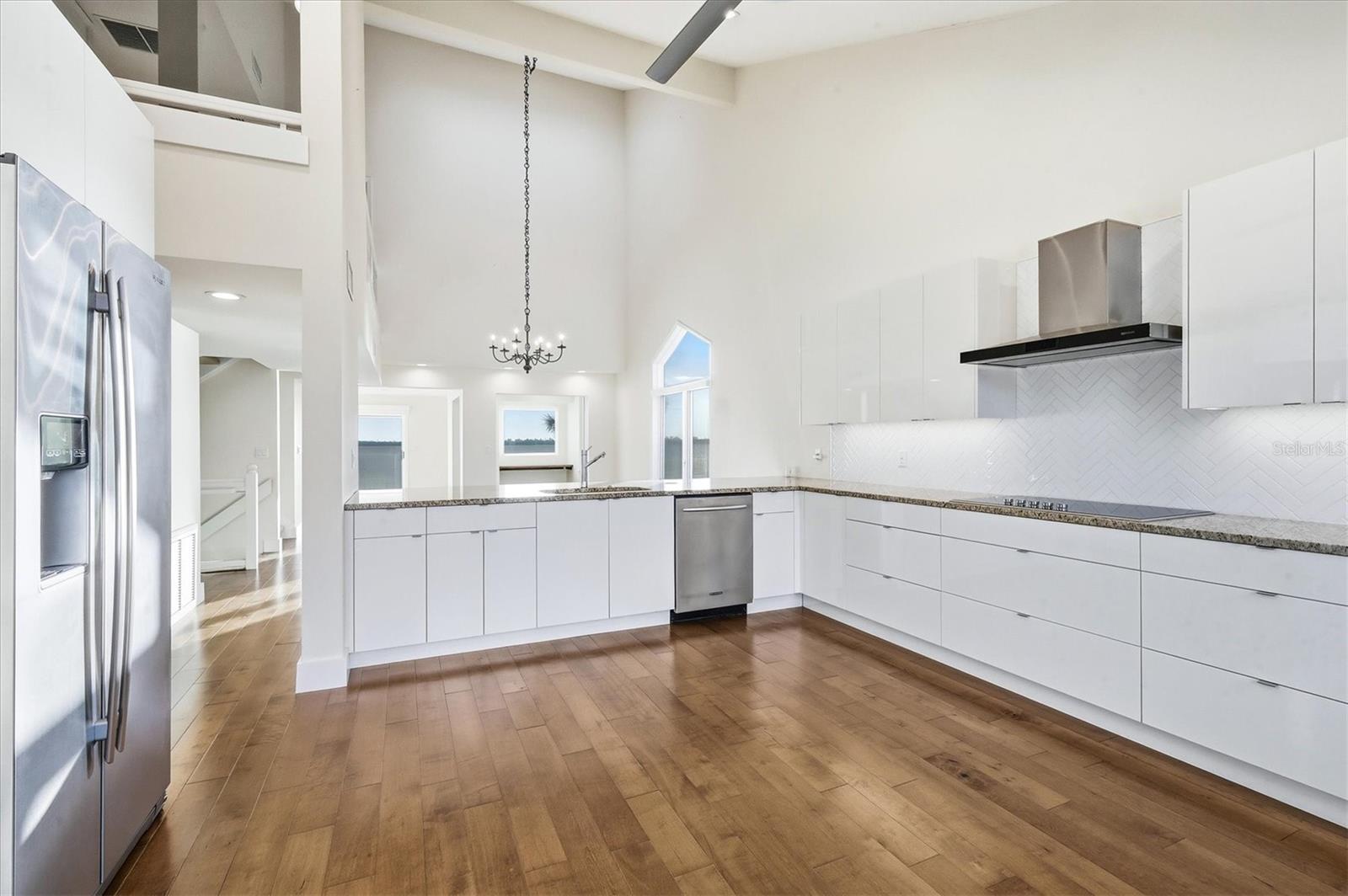 Image 11 of 42 For 61 Tidy Island Boulevard 61