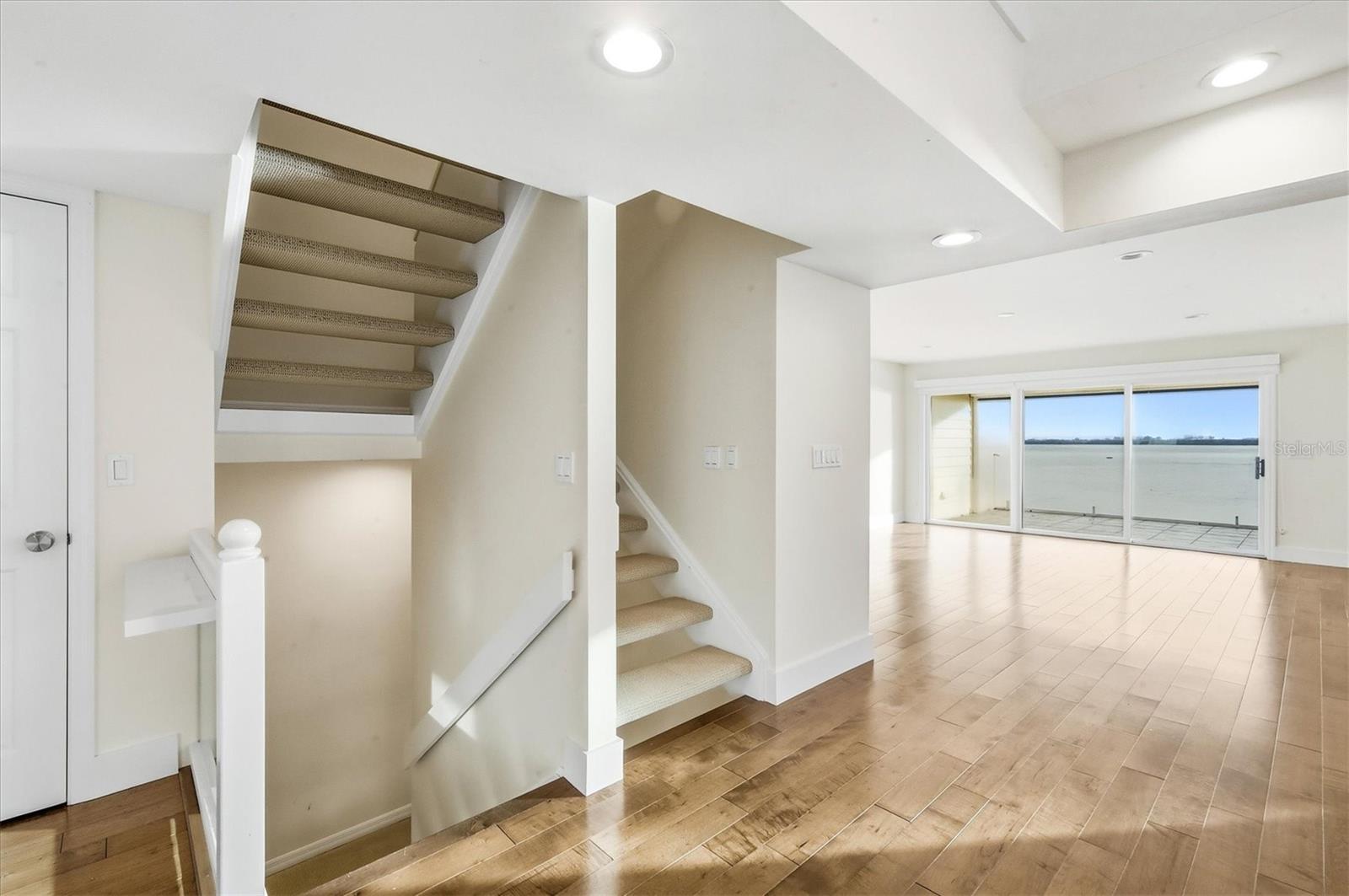 Image 17 of 42 For 61 Tidy Island Boulevard 61