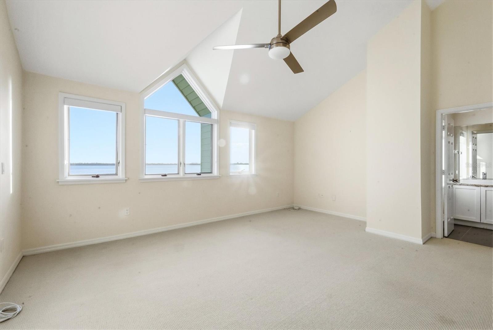 Image 20 of 42 For 61 Tidy Island Boulevard 61