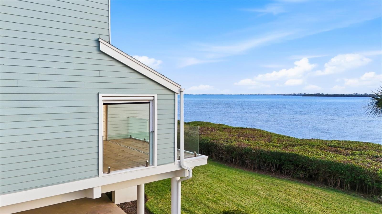 Image 33 of 42 For 61 Tidy Island Boulevard 61