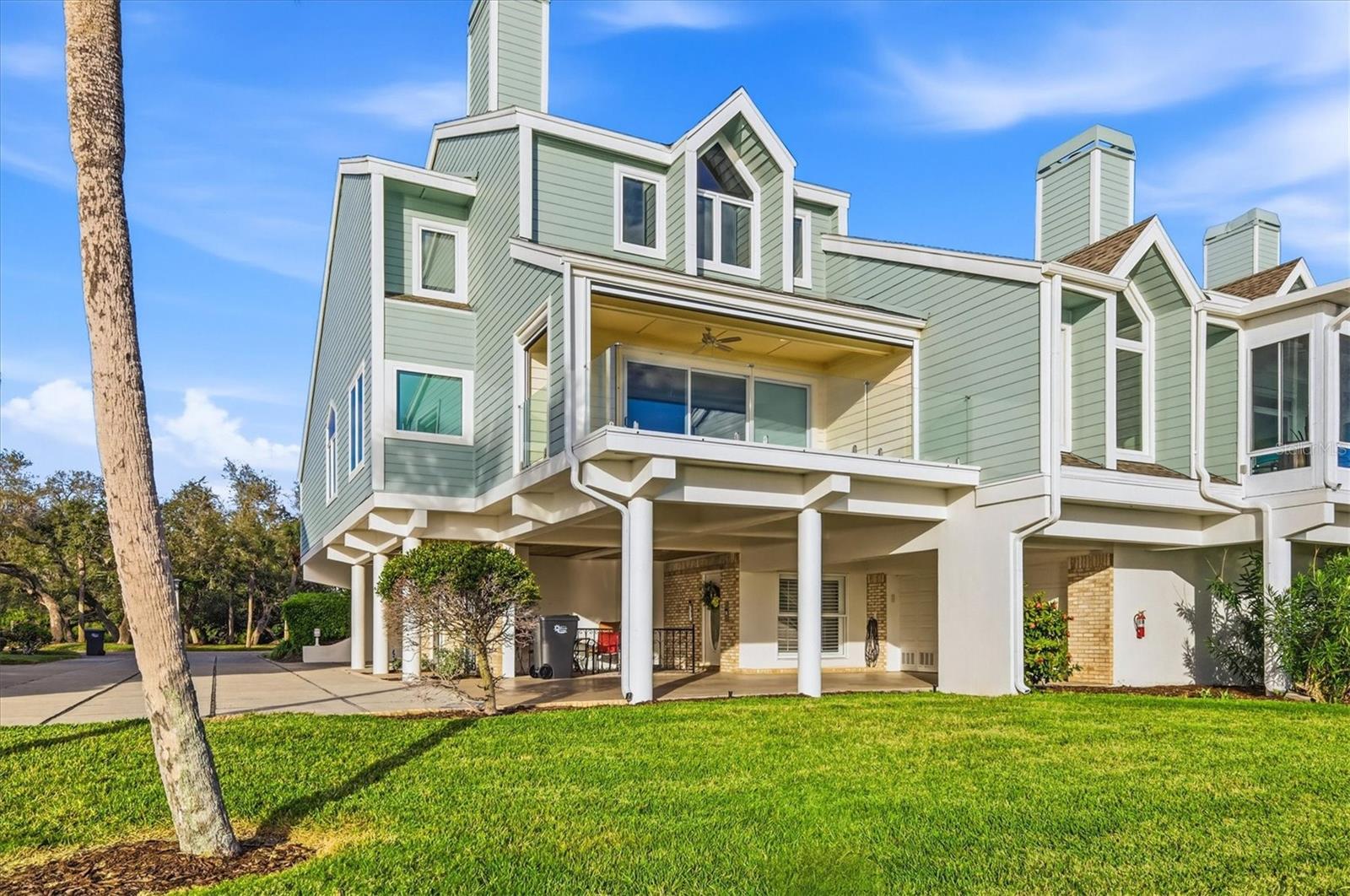 Image 36 of 42 For 61 Tidy Island Boulevard 61