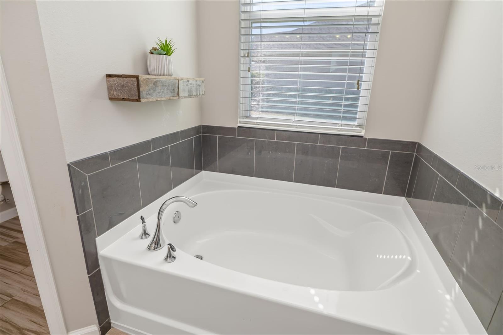 Image 37 of 71 For 5315 Bentgrass Way