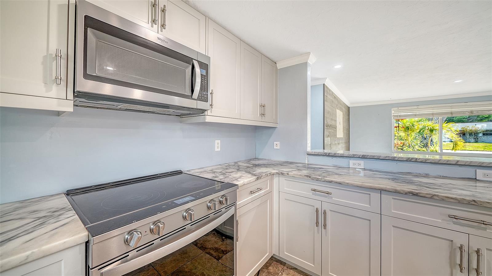 Image 11 of 39 For 1203 Pineland Avenue