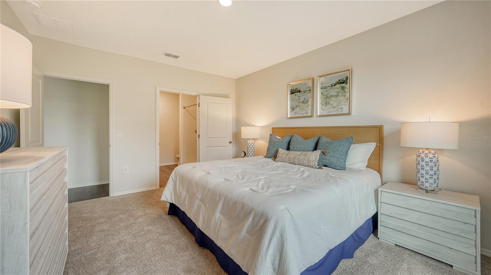 Image 12 of 20 For 4406 Hawthorn Avenue