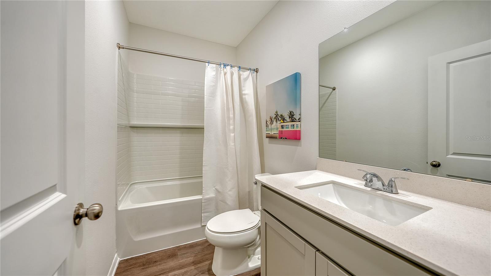 Image 4 of 20 For 4406 Hawthorn Avenue