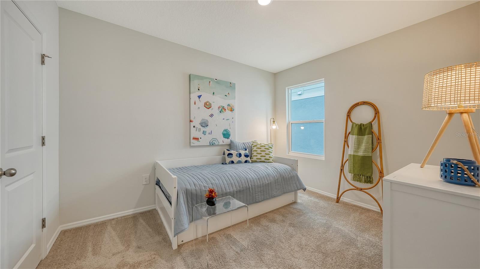 Image 5 of 20 For 4406 Hawthorn Avenue