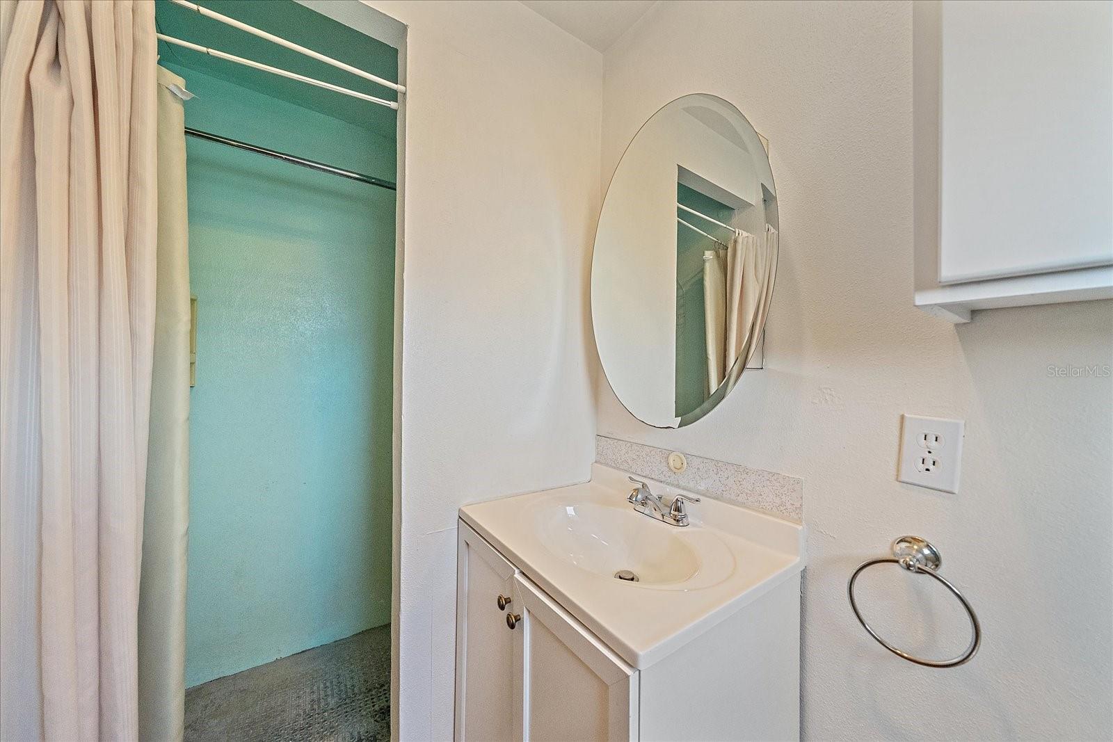 Image 29 of 43 For 1260 Yoder Avenue