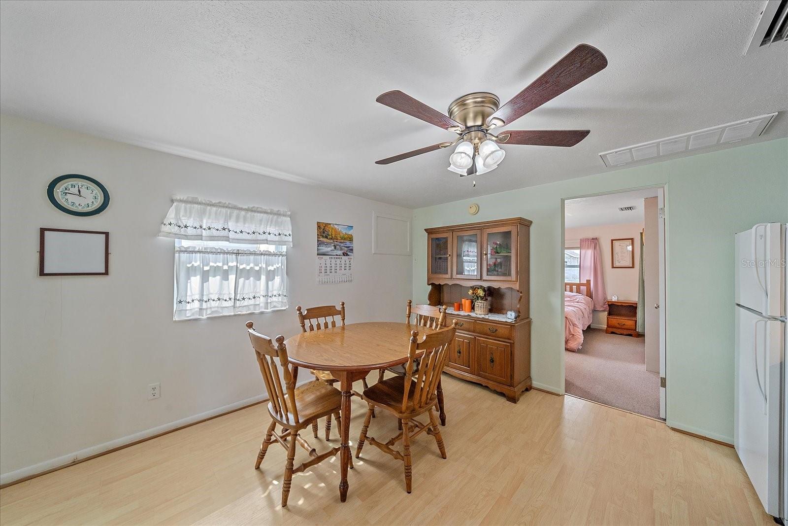 Image 36 of 43 For 1260 Yoder Avenue