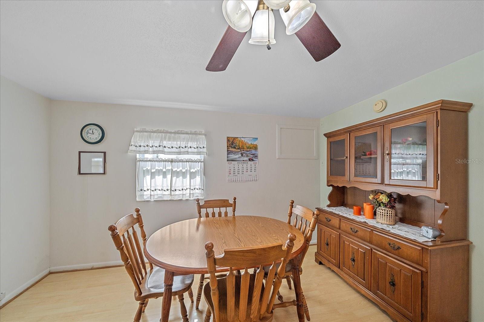 Image 37 of 43 For 1260 Yoder Avenue