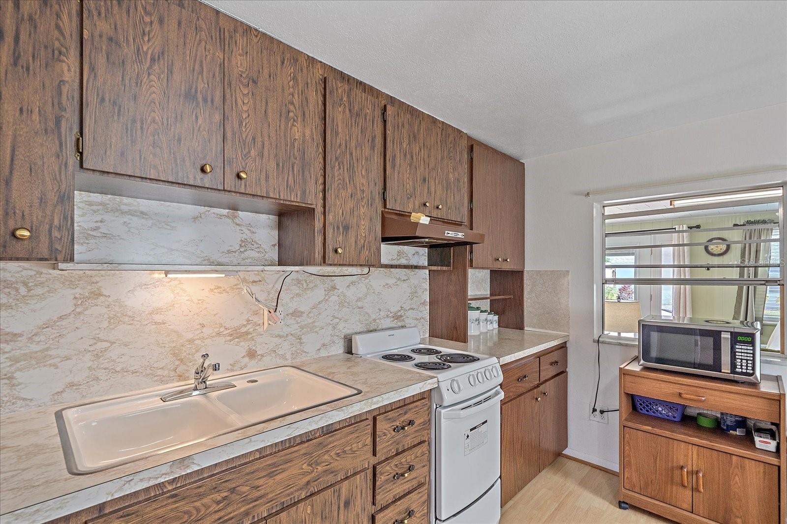 Image 42 of 43 For 1260 Yoder Avenue