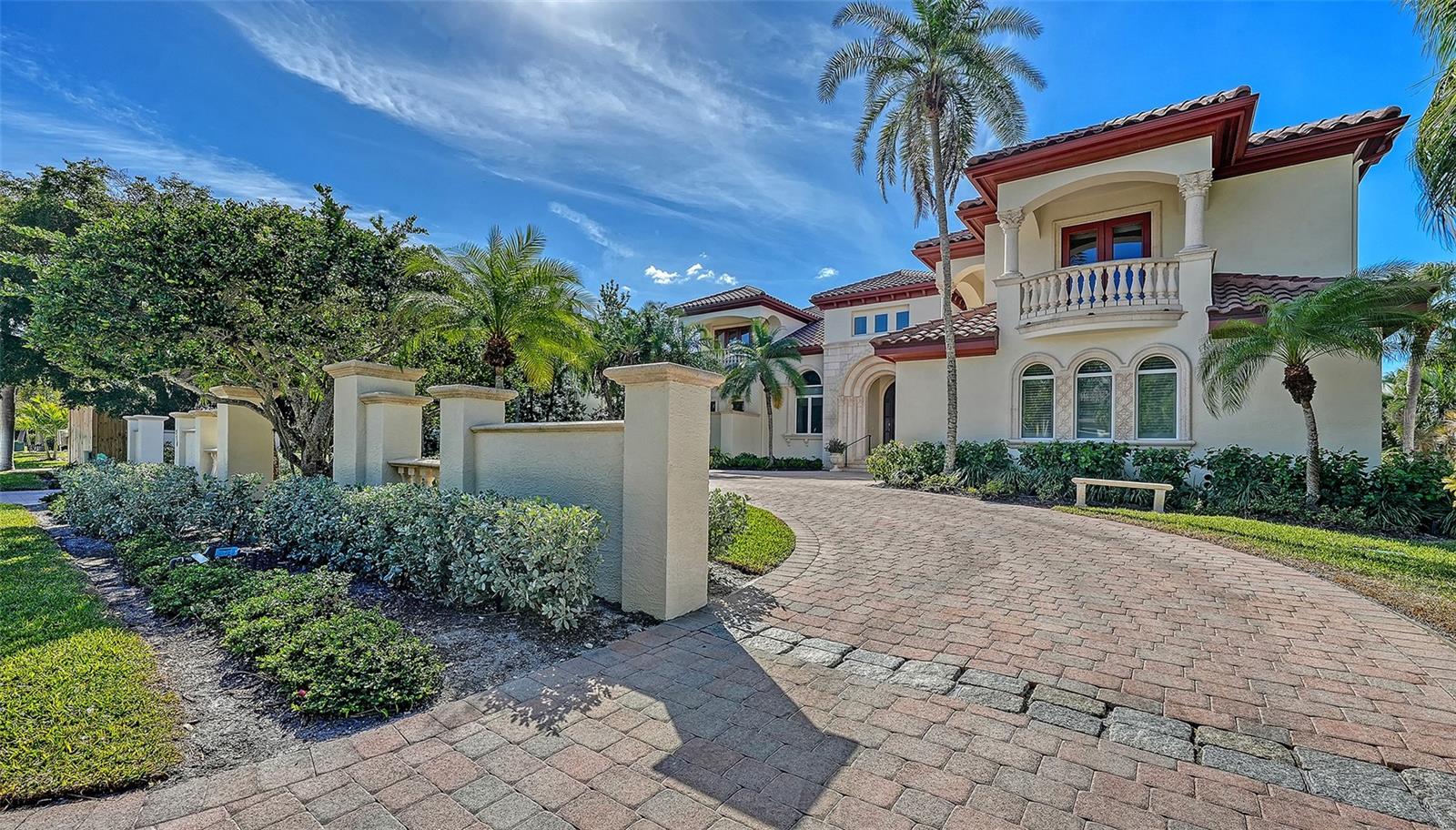 Image 13 of 82 For 570 Spoonbill Drive