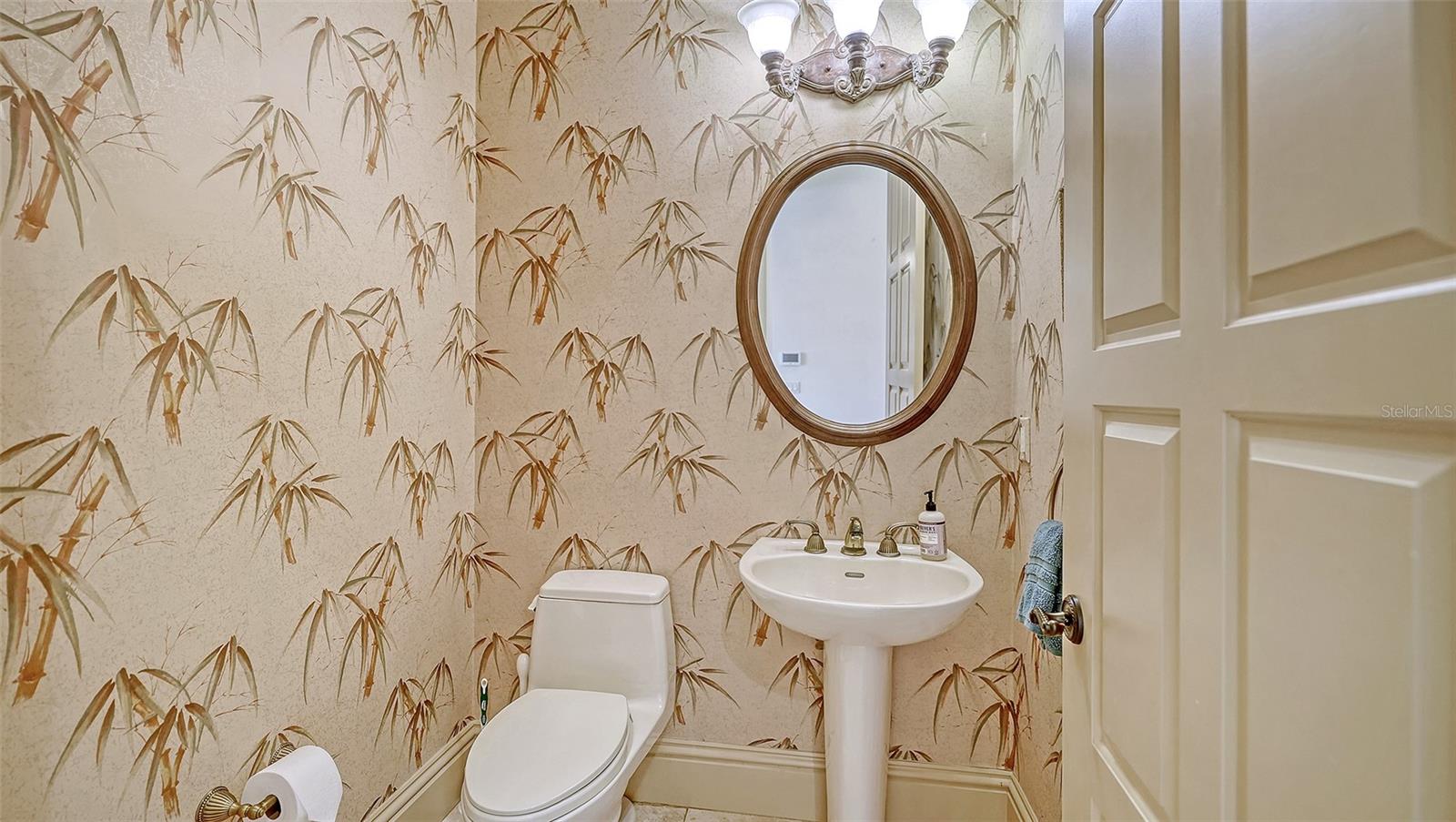 Image 36 of 82 For 570 Spoonbill Drive