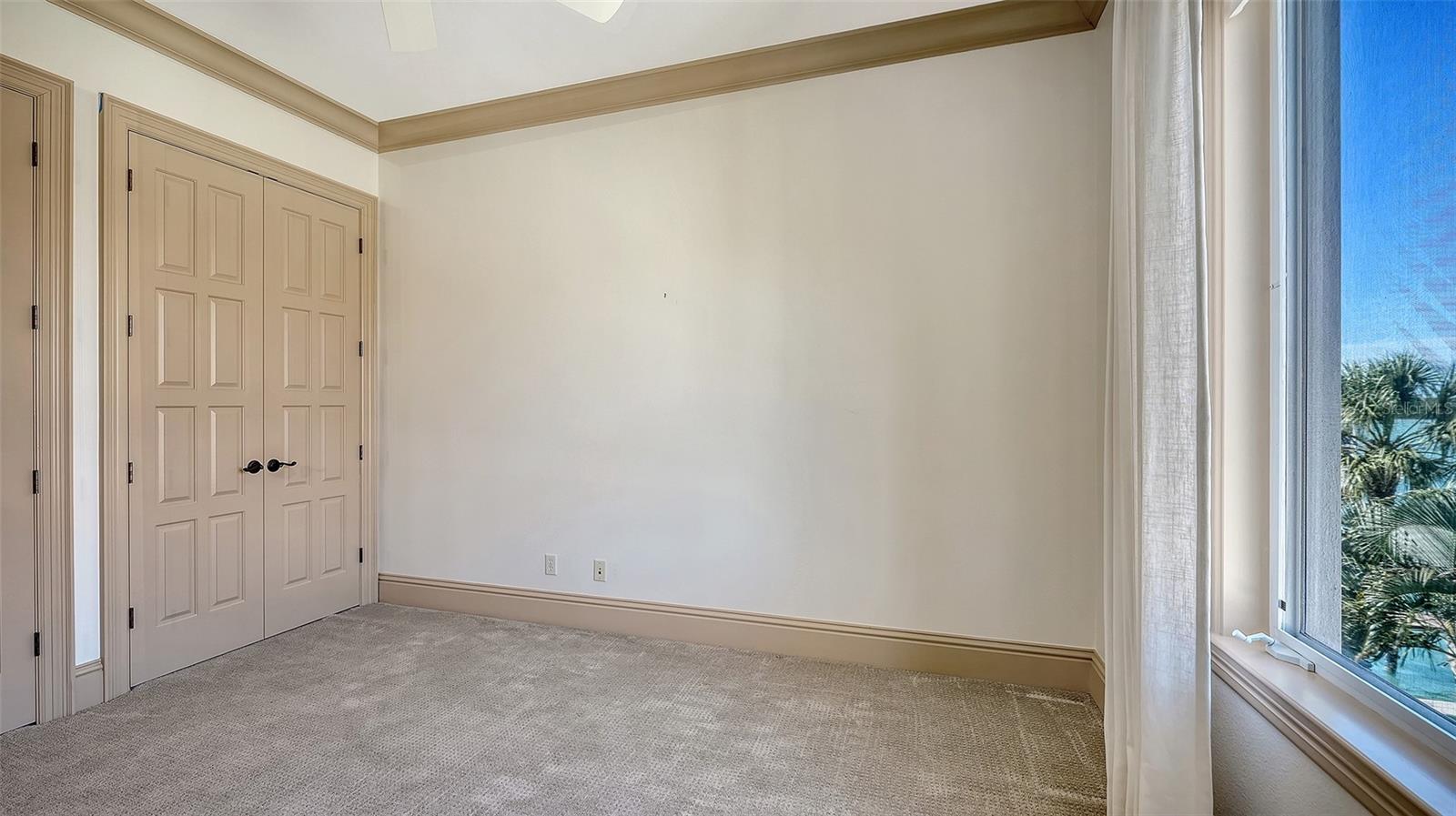 Image 55 of 82 For 570 Spoonbill Drive