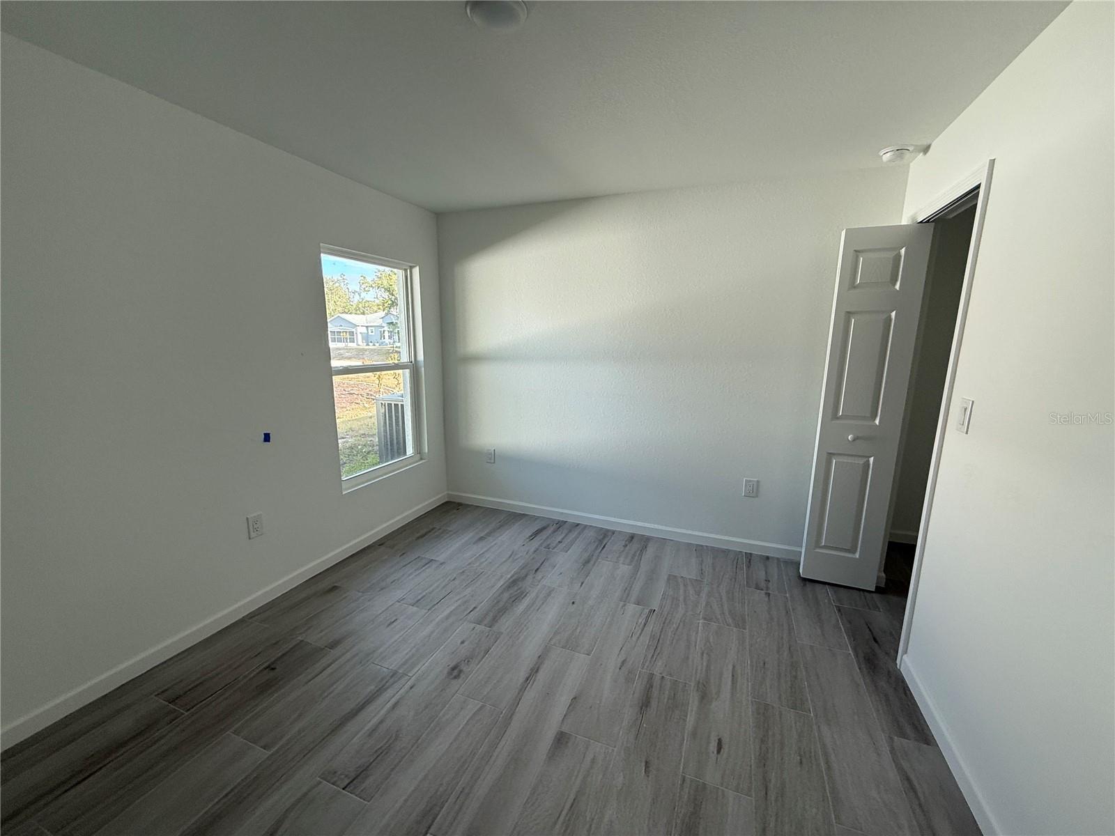 Image 13 of 30 For 2459 Oracle Lane