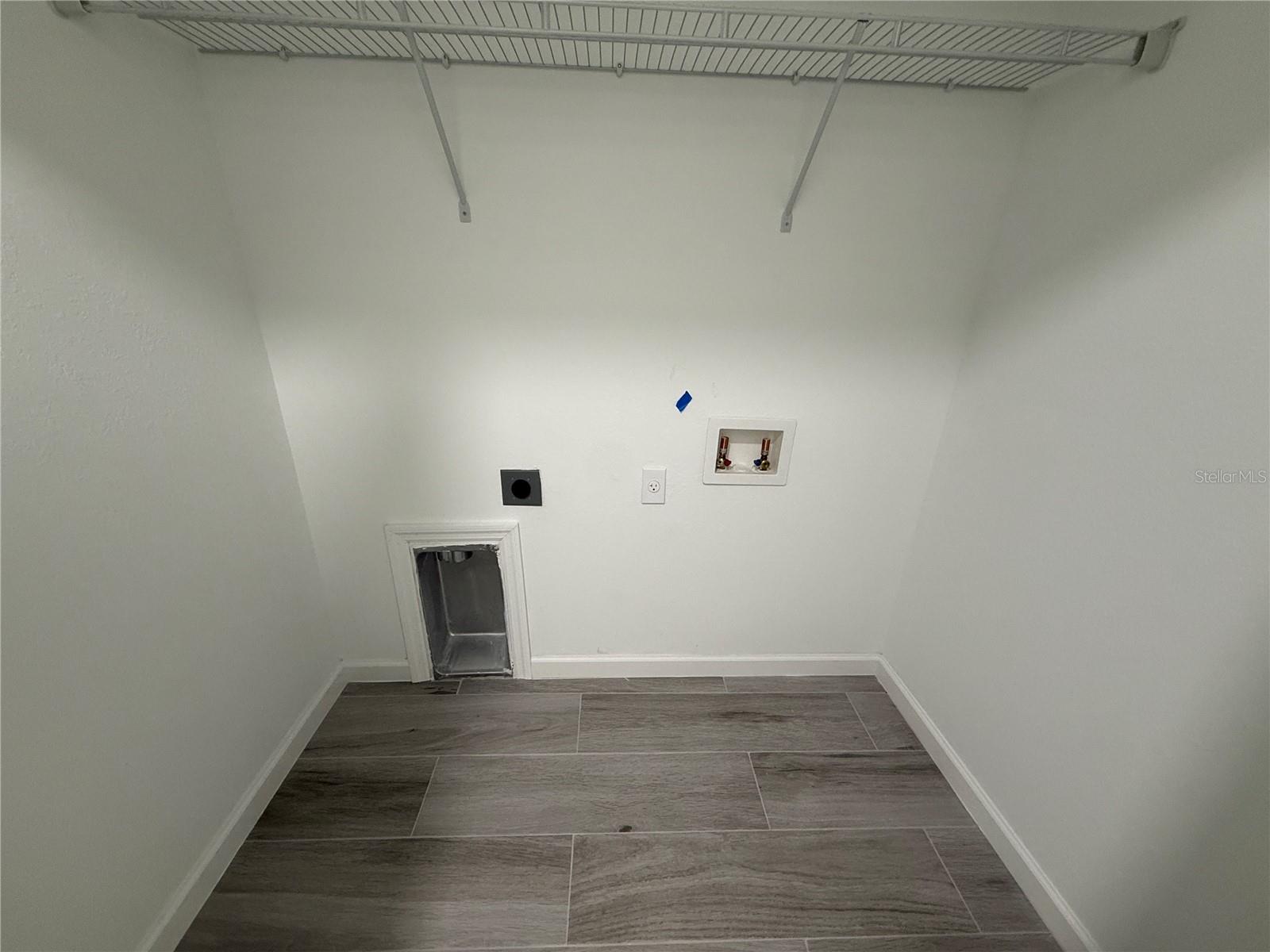 Image 18 of 30 For 2459 Oracle Lane