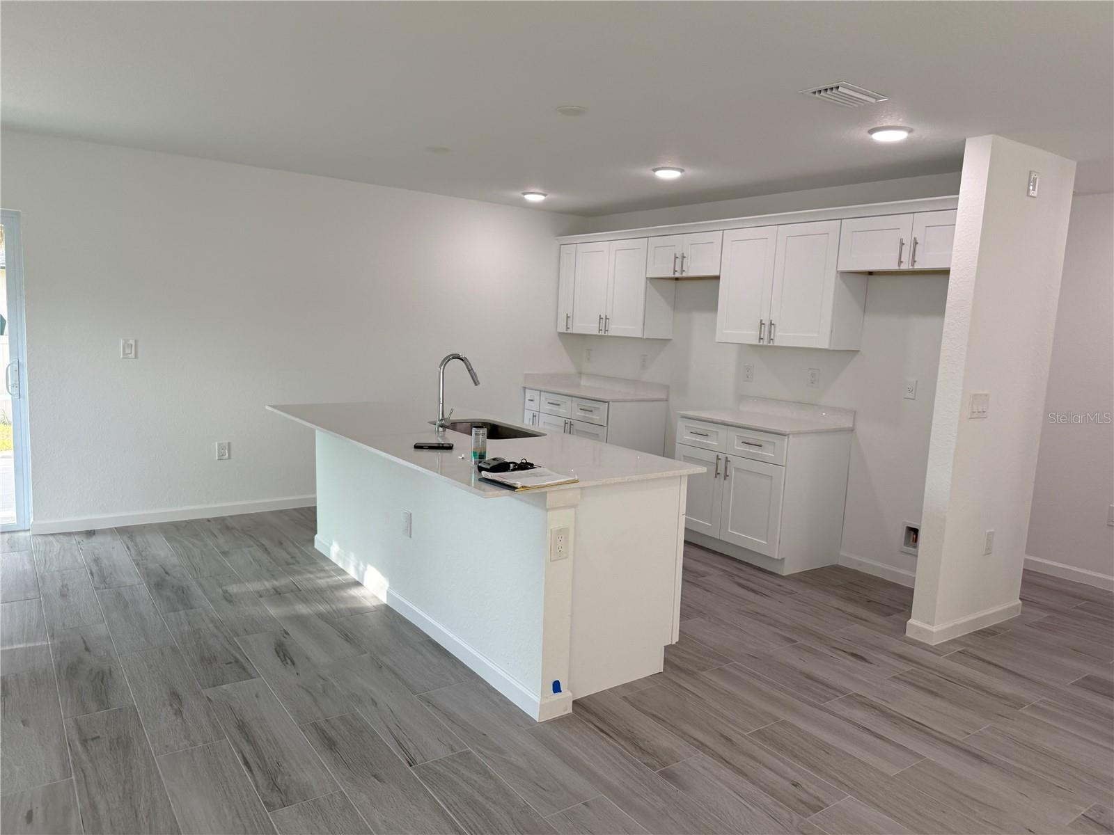 Image 5 of 30 For 2459 Oracle Lane