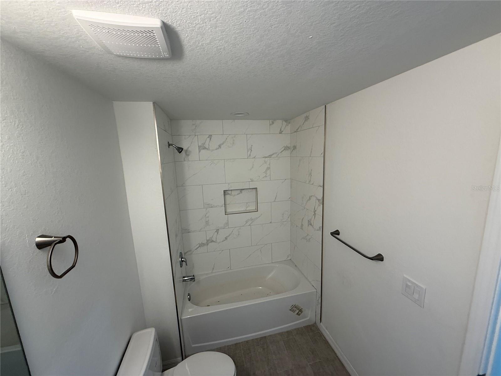 Image 15 of 27 For 3230 Worthington Avenue