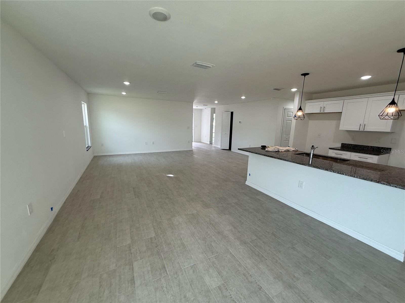 Image 6 of 27 For 3230 Worthington Avenue