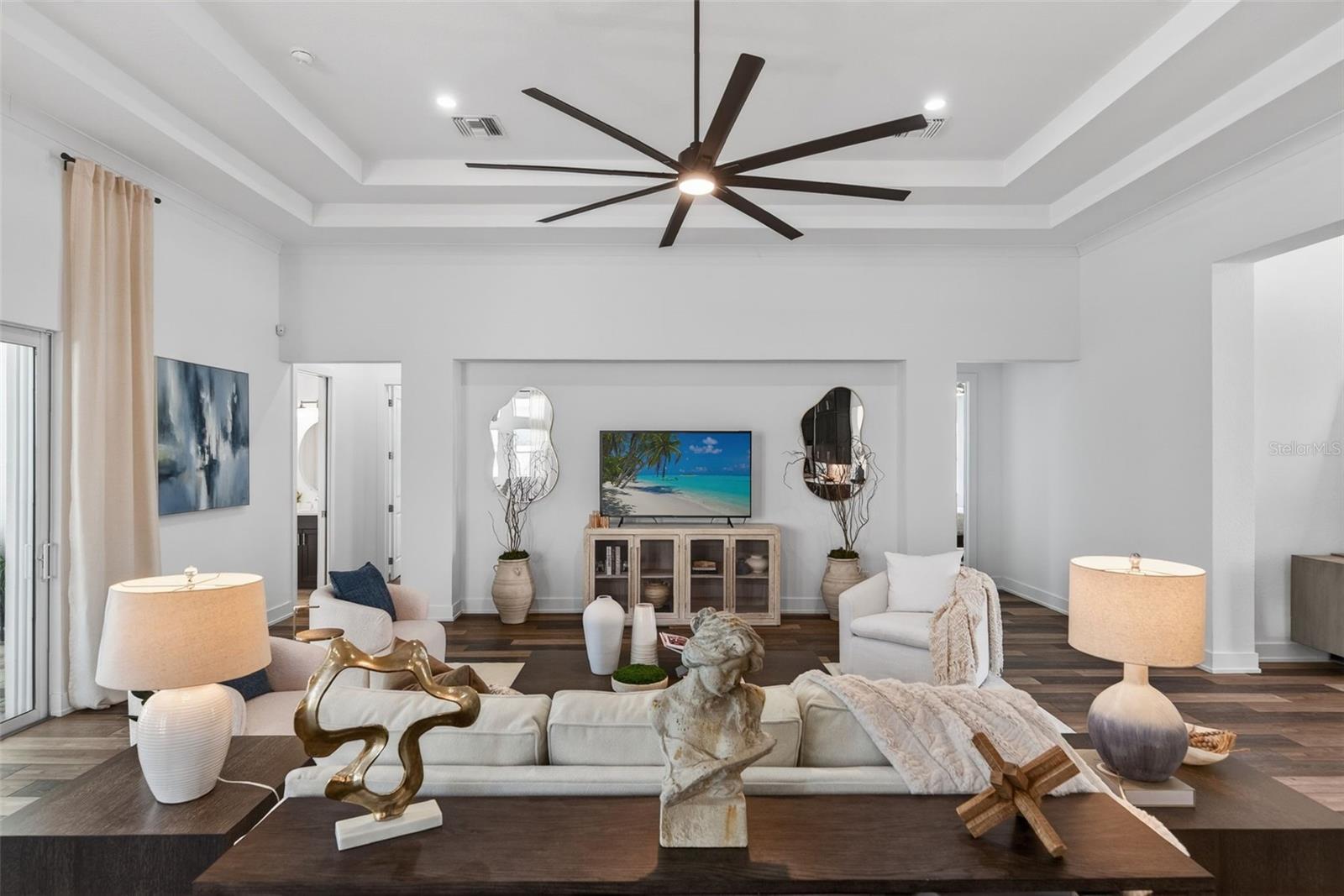 Image 16 of 90 For 8276 Redonda Loop